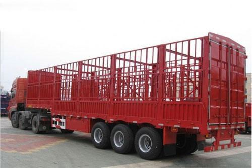 天津13米危險(xiǎn)品運(yùn)輸車（高欄）.jpg
