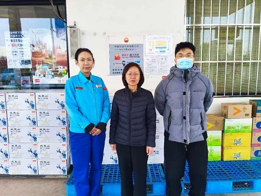 华晨加油站01.jpg 华晨加油站01.jpg